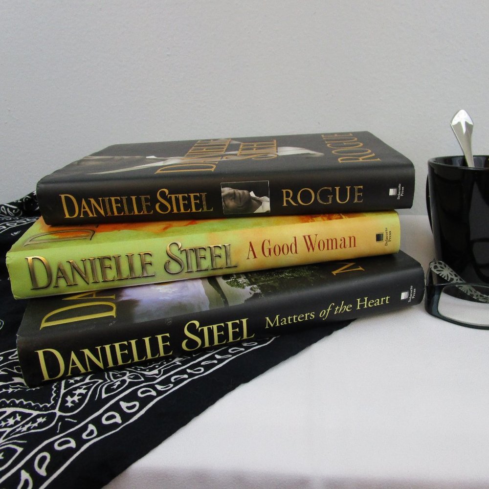 Set of 3 Hard Cover Danielle Steel Novels